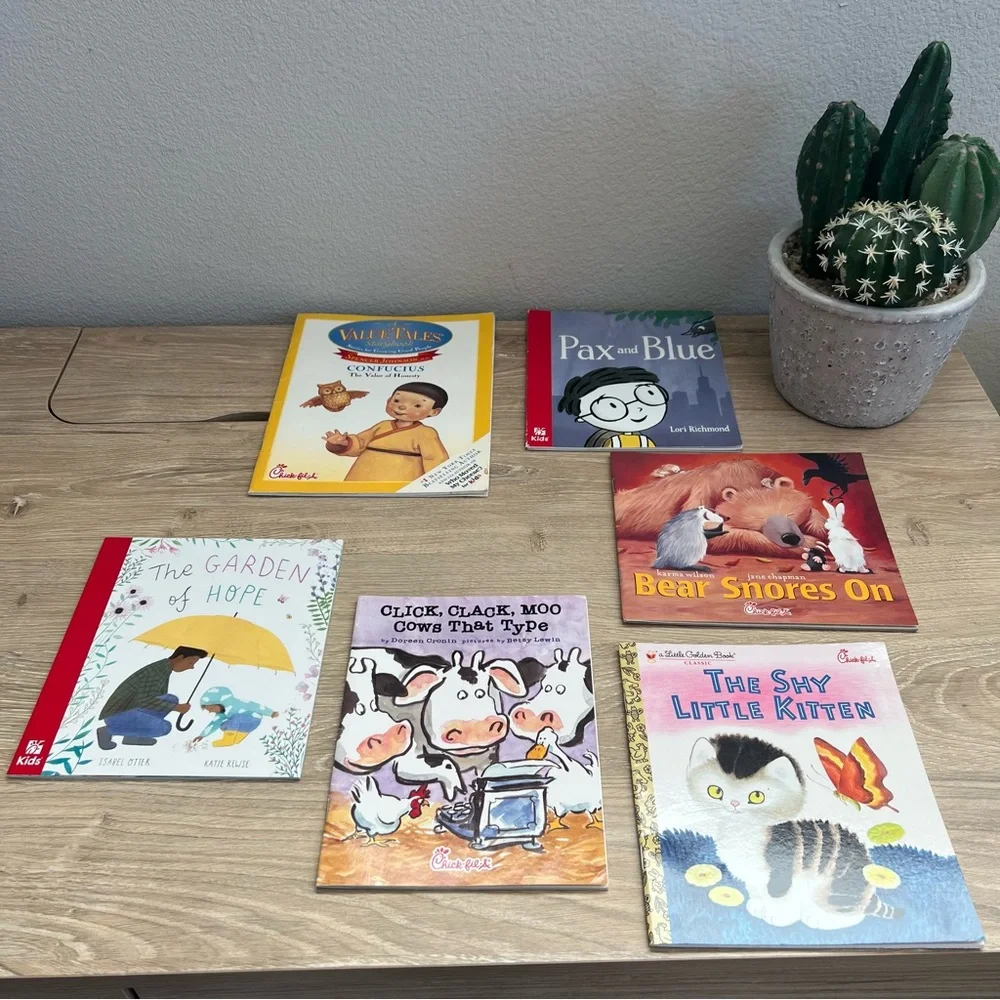 Kids Book Bundle 6 Chick-fil-A‎ Scholastic Simon & Schuster Little Golden Book